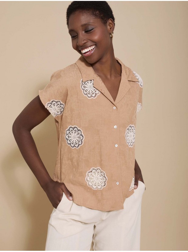 Camisa bordado mandala
