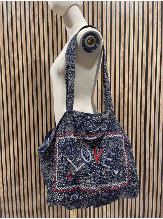 Bolso bordado