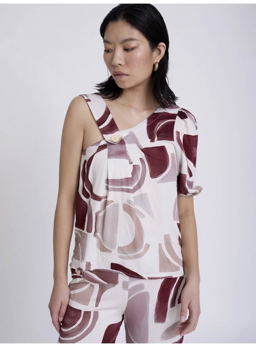 Blusa asimétrica