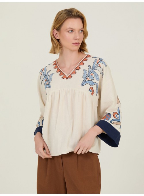 Blusa de algodón bordada