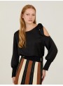 Blusa satinada cut-out
