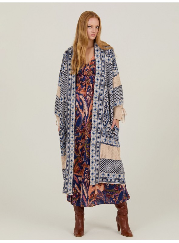 Abrigo de punto estampado