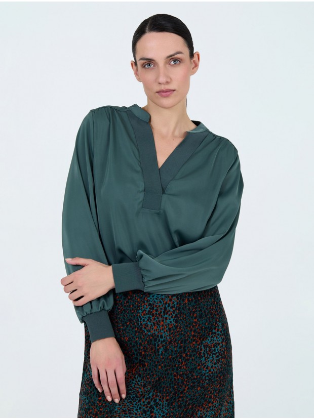 Blusa satinada canalé
