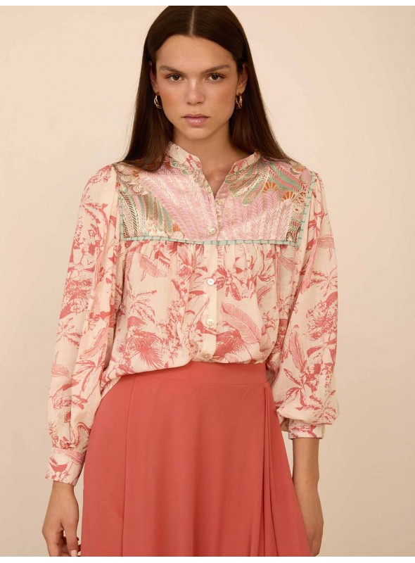 Blusa estampada bimateria