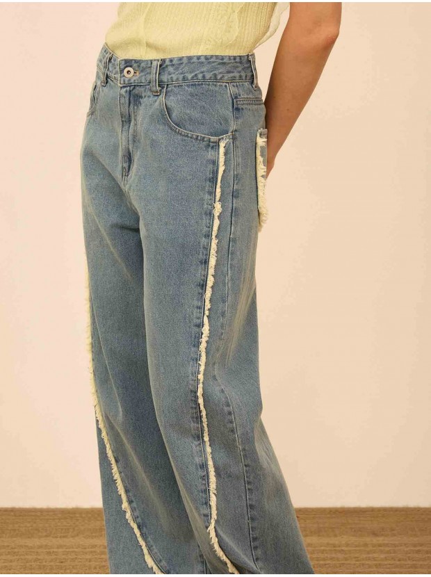 Pantalón denim desflecado