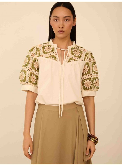 Blusa con crochet