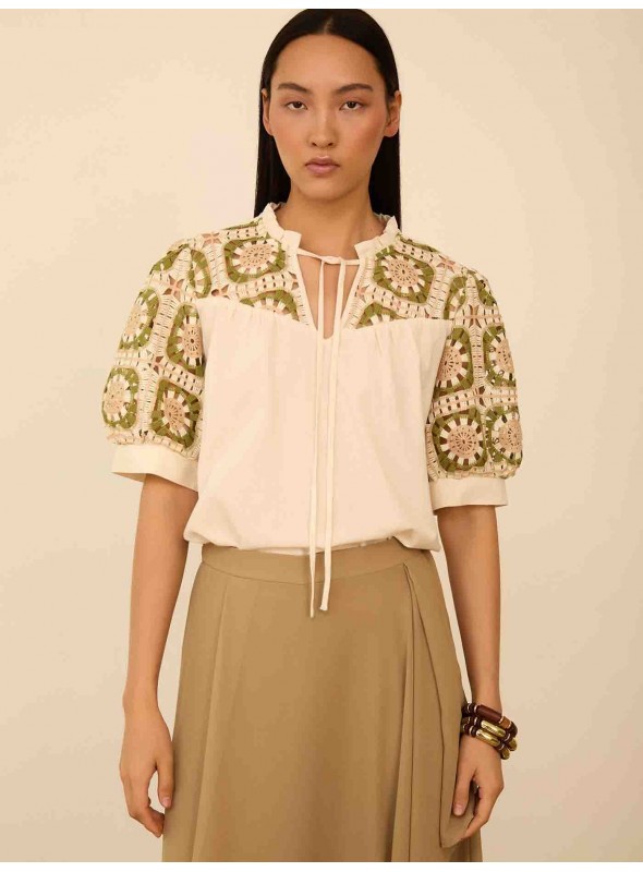 Blusa con crochet