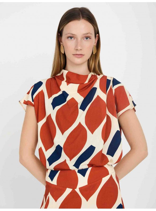 Blusa estampado gráfico