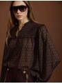 Blusa gasa estampada tachuelas