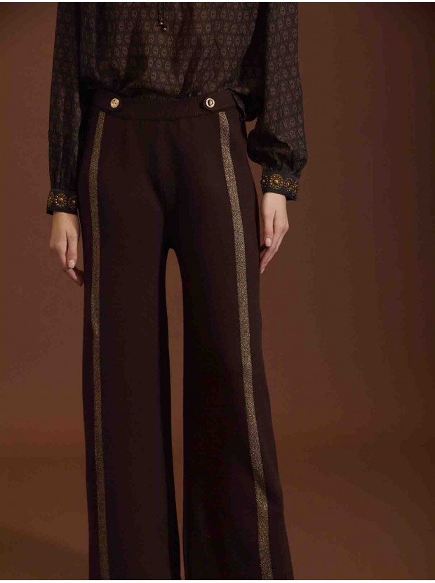 Pantalones punto a rayas