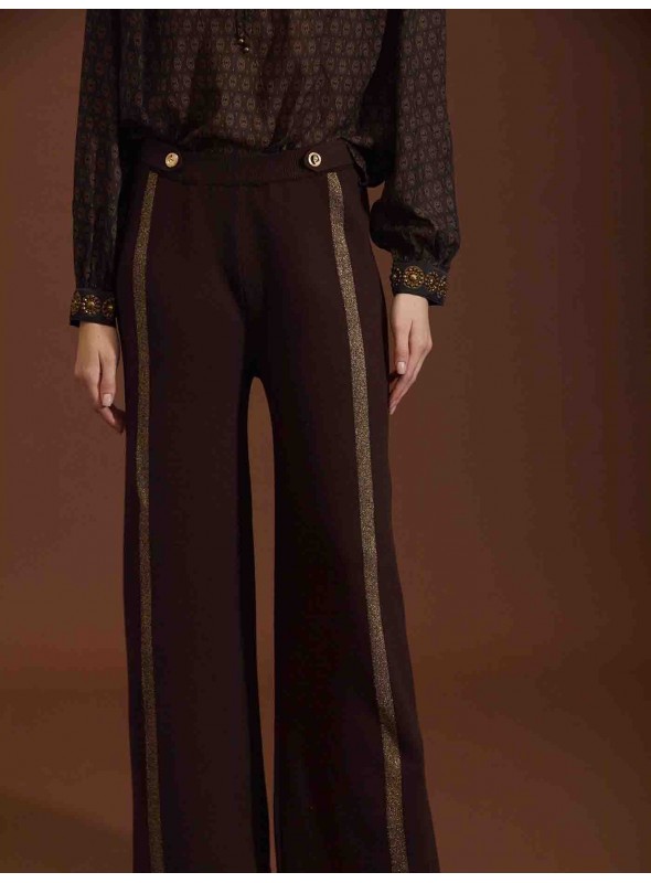 Pantalones punto a rayas