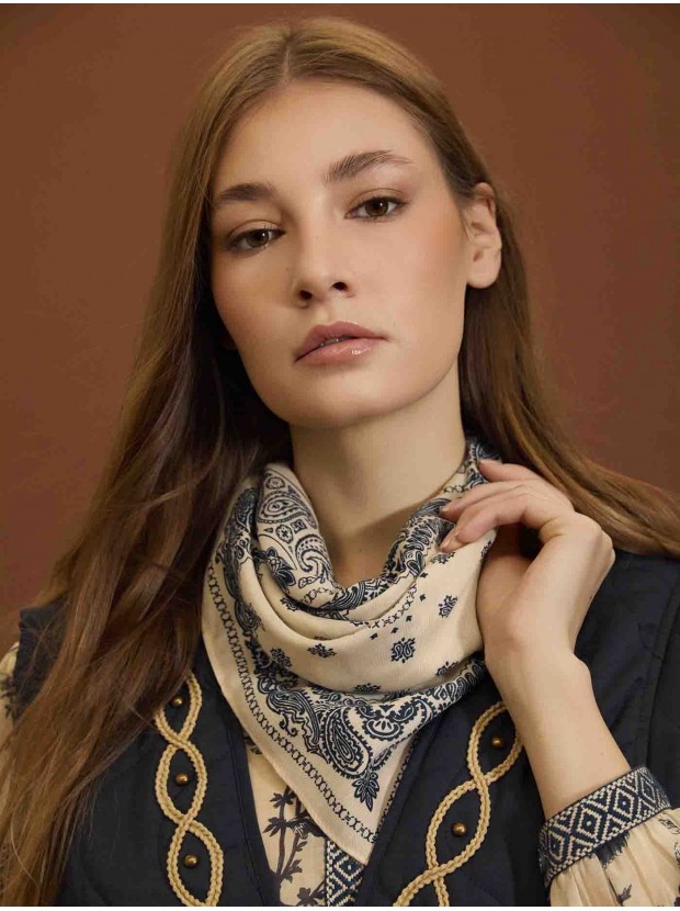 Bufanda estampado cachemira