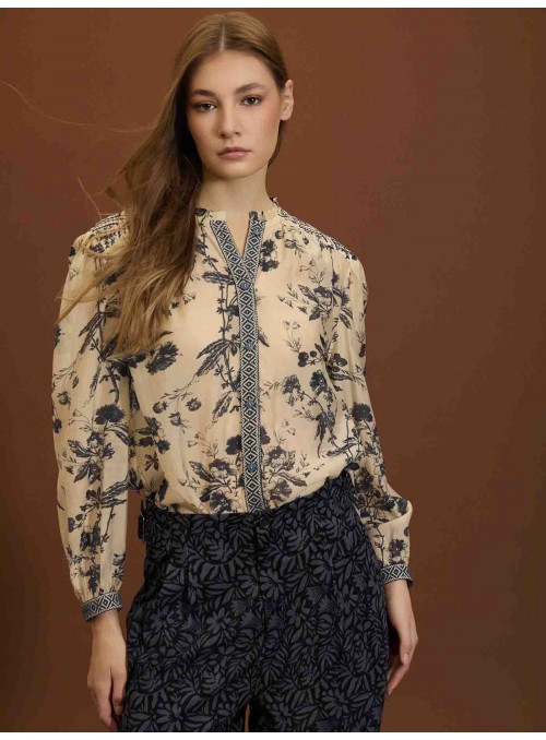 Blusa bordado floral