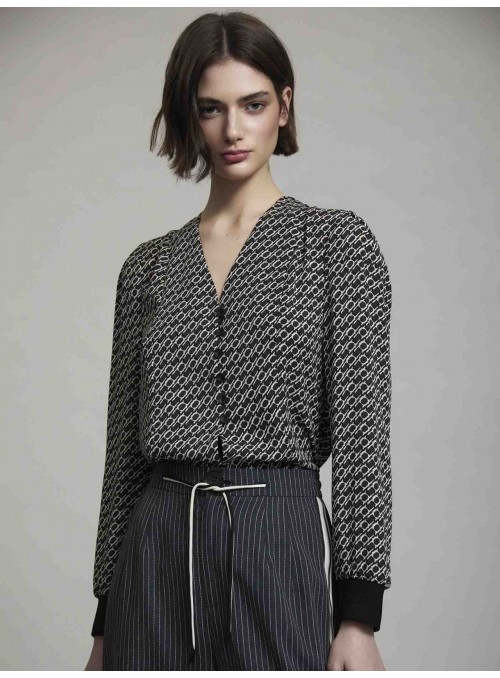 Blusa estampado geometrico