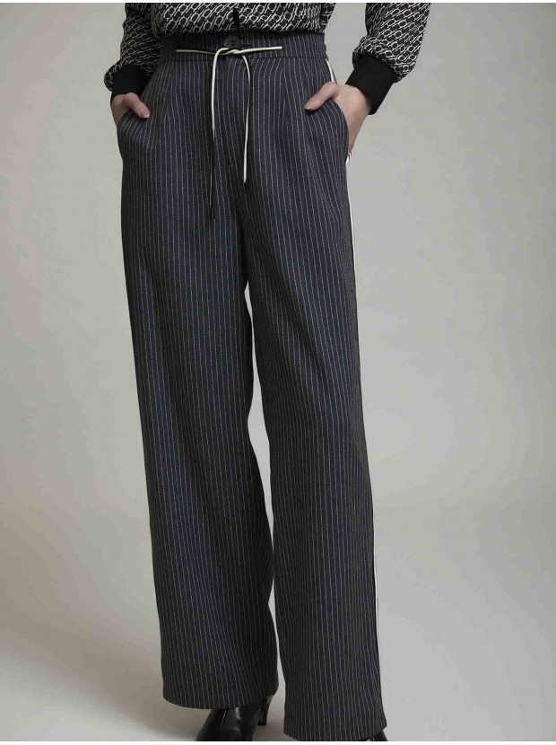 Pantalón rayas con cinta lateral