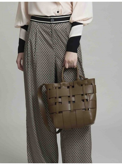 Bolso tote tipo cesta