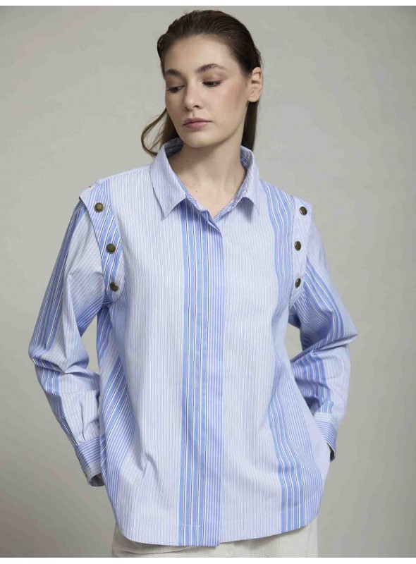 Camisa rayas botones hombro